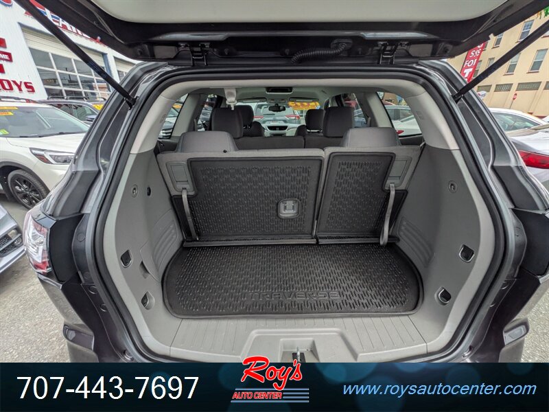 2017 Chevrolet Traverse LS AWD - Photo 18 - Eureka, CA 95501