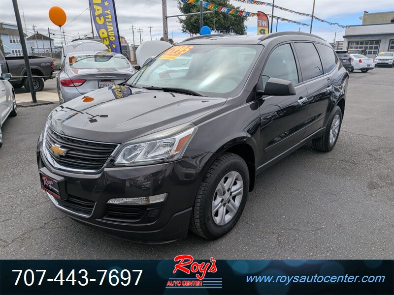 2017 Chevrolet Traverse LS AWD - Photo 3 - Eureka, CA 95501