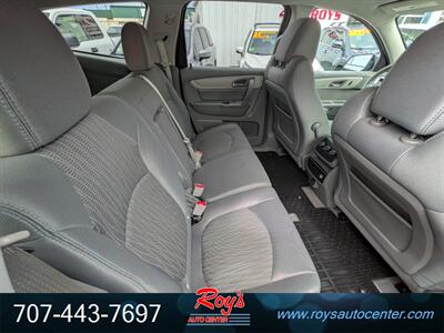 2017 Chevrolet Traverse LS AWD - Photo 13 - Eureka, CA 95501