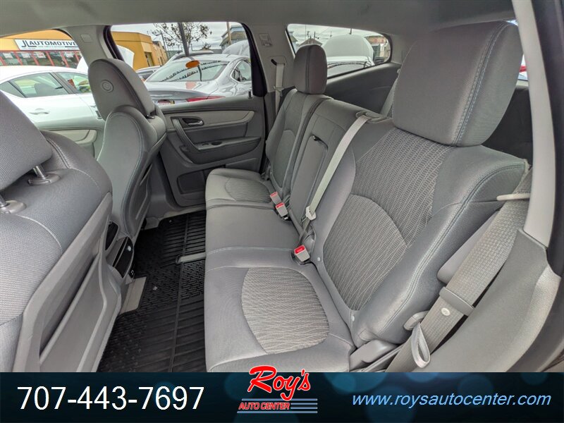 2017 Chevrolet Traverse LS AWD - Photo 20 - Eureka, CA 95501