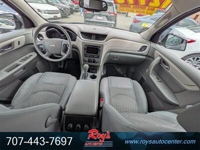 2017 Chevrolet Traverse LS AWD - Photo 15 - Eureka, CA 95501