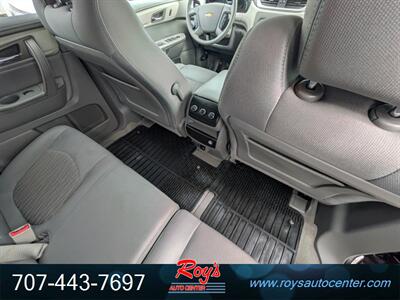 2017 Chevrolet Traverse LS AWD - Photo 14 - Eureka, CA 95501