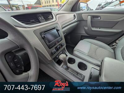 2017 Chevrolet Traverse LS AWD - Photo 23 - Eureka, CA 95501