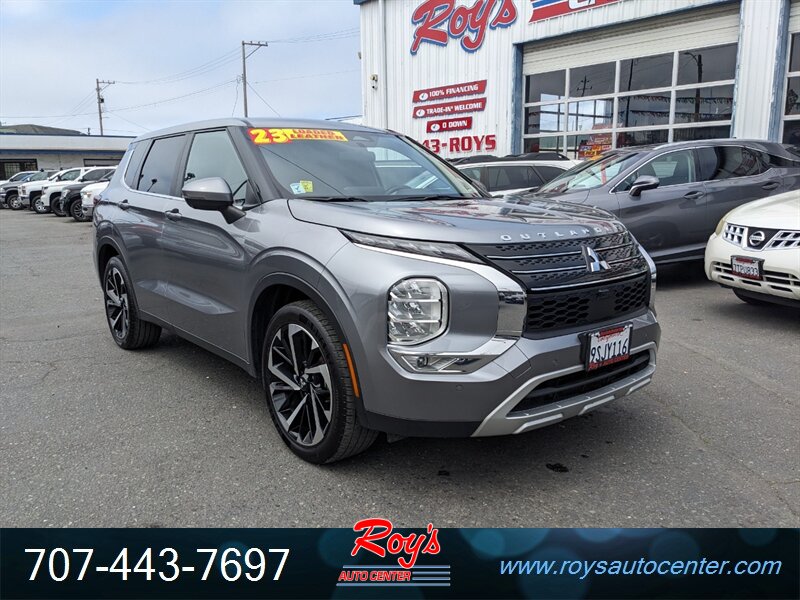 2023 Mitsubishi Outlander SE - Photo 1 - Eureka, CA 95501