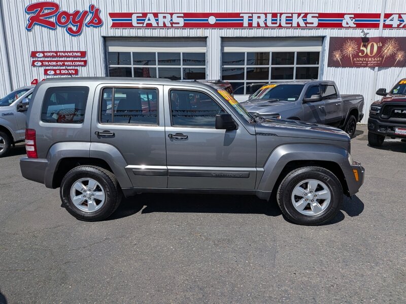 2012 Jeep Liberty Sport  4WD