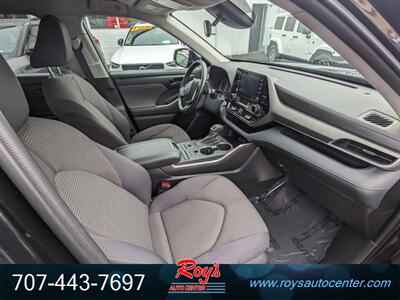 2022 Toyota Highlander LE  AWD - Photo 10 - Eureka, CA 95501