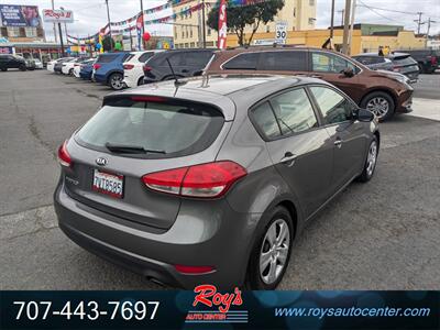 2016 Kia Forte5 LX   - Photo 8 - Eureka, CA 95501