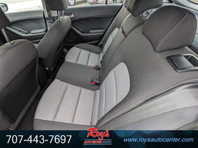 2016 Kia Forte5 LX   - Photo 15 - Eureka, CA 95501