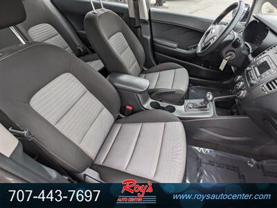 2016 Kia Forte5 LX   - Photo 11 - Eureka, CA 95501