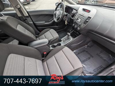 2016 Kia Forte5 LX   - Photo 10 - Eureka, CA 95501