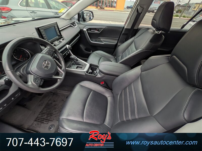 2021 Toyota RAV4 XLE Premium - Photo 21 - Eureka, CA 95501