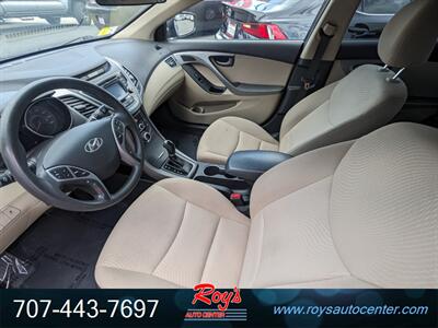 2016 Hyundai Elantra SE   - Photo 8 - Eureka, CA 95501
