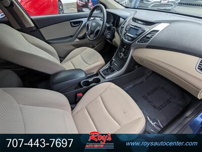 2016 Hyundai Elantra SE   - Photo 11 - Eureka, CA 95501