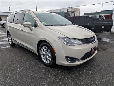 2017 Chrysler Pacifica Touring-L Plus Van