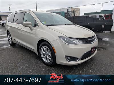 2017 Chrysler Pacifica Touring-L Plus   - Photo 1 - Eureka, CA 95501