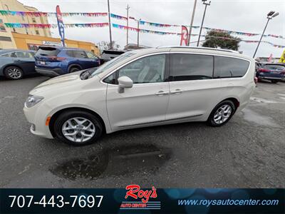 2017 Chrysler Pacifica Touring-L Plus   - Photo 5 - Eureka, CA 95501