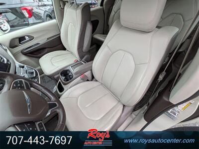 2017 Chrysler Pacifica Touring-L Plus   - Photo 25 - Eureka, CA 95501