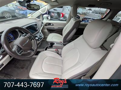 2017 Chrysler Pacifica Touring-L Plus   - Photo 24 - Eureka, CA 95501