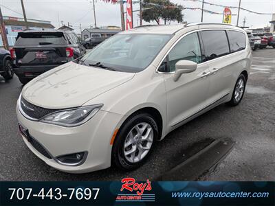 2017 Chrysler Pacifica Touring-L Plus   - Photo 4 - Eureka, CA 95501