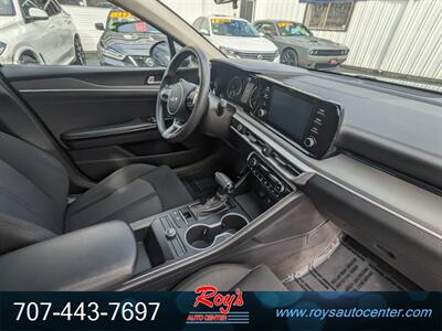 2022 Kia K5 LXS   - Photo 10 - Eureka, CA 95501