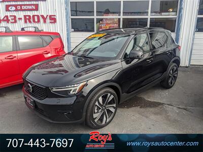 2025 Volvo XC40 B5 Plus Dark Theme  AWD - Photo 3 - Eureka, CA 95501