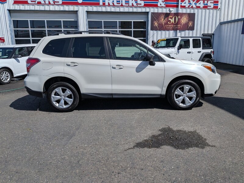 2016 Subaru Forester 2.5i  AWD