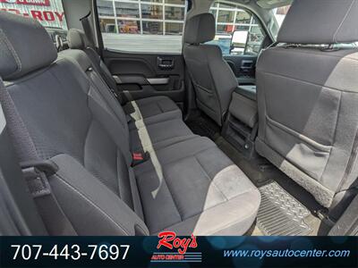 2017 Chevrolet Silverado 2500HD LT  4WD - Photo 16 - Eureka, CA 95501