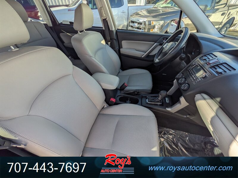 2015 Subaru Forester 2.5i Touring AWD - Photo 10 - Eureka, CA 95501