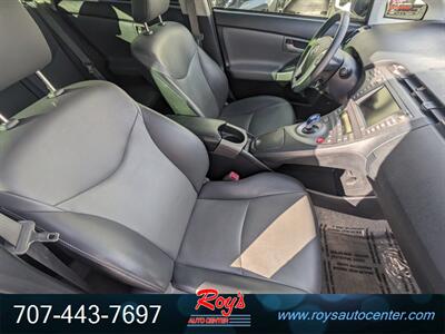 2013 Toyota Prius Four   - Photo 11 - Eureka, CA 95501