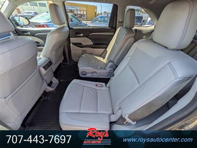 2017 Toyota Highlander Hybrid Limited  AWD - Photo 21 - Eureka, CA 95501