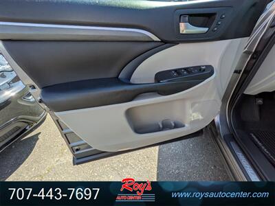 2017 Toyota Highlander Hybrid Limited  AWD - Photo 25 - Eureka, CA 95501