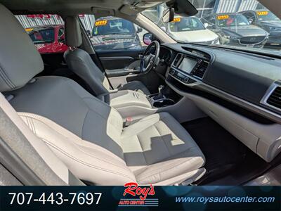2017 Toyota Highlander Hybrid Limited  AWD - Photo 10 - Eureka, CA 95501