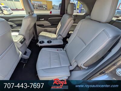 2017 Toyota Highlander Hybrid Limited  AWD - Photo 17 - Eureka, CA 95501