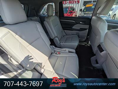 2017 Toyota Highlander Hybrid Limited  AWD - Photo 15 - Eureka, CA 95501
