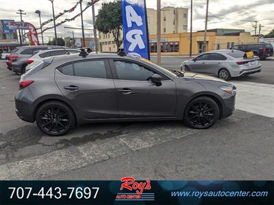 2018 Mazda MAZDA3 Touring   - Photo 2 - Eureka, CA 95501