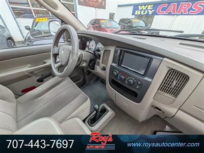 2004 Dodge Ram 1500 ST  4WD - Photo 12 - Eureka, CA 95501