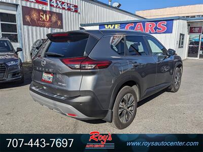 2022 Nissan Rogue SV   - Photo 8 - Eureka, CA 95501