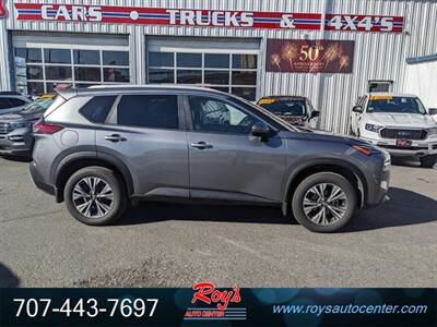 2022 Nissan Rogue SV   - Photo 2 - Eureka, CA 95501