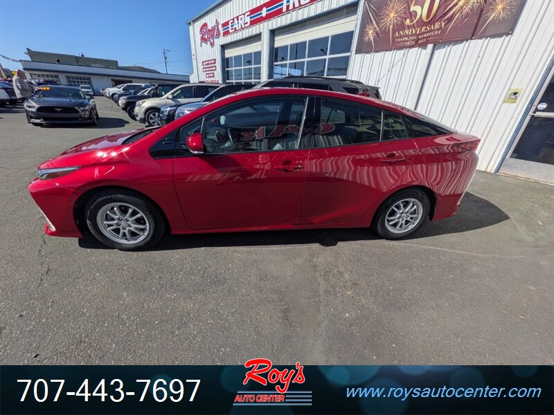2017 Toyota Prius Prime Advanced - Photo 4 - Eureka, CA 95501