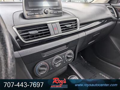 2014 Mazda Mazda3 i Touring - Photo 17 - Eureka, CA 95501