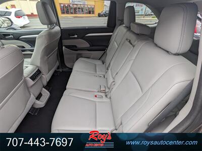 2014 Toyota Highlander XLE   - Photo 16 - Eureka, CA 95501
