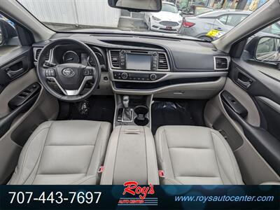 2014 Toyota Highlander XLE   - Photo 12 - Eureka, CA 95501