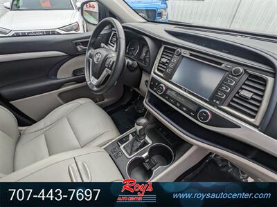 2014 Toyota Highlander XLE   - Photo 7 - Eureka, CA 95501