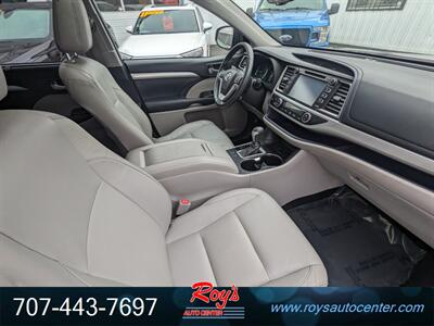 2014 Toyota Highlander XLE   - Photo 6 - Eureka, CA 95501