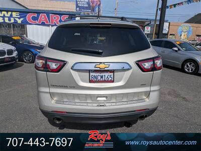2013 Chevrolet Traverse LTZ AWD - Photo 7 - Eureka, CA 95501