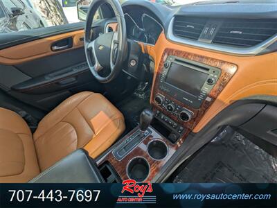 2013 Chevrolet Traverse LTZ AWD - Photo 12 - Eureka, CA 95501