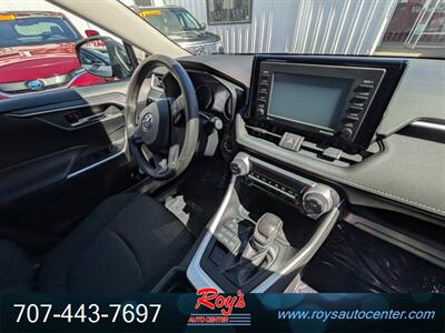 2020 Toyota RAV4 XLE  AWD - Photo 11 - Eureka, CA 95501