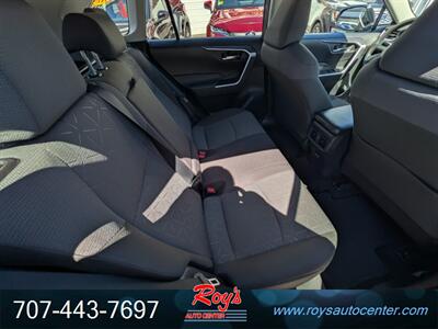 2020 Toyota RAV4 XLE  AWD - Photo 12 - Eureka, CA 95501