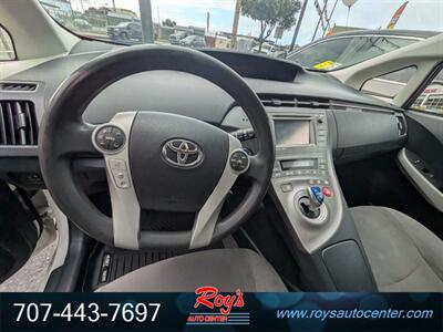 2013 Toyota Prius Three - Photo 8 - Eureka, CA 95501