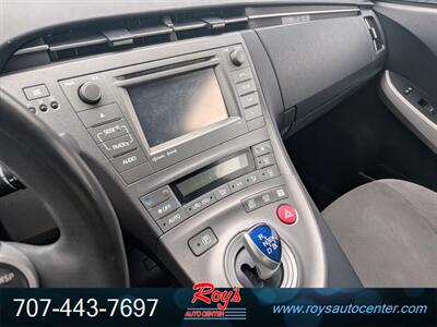 2013 Toyota Prius Three - Photo 7 - Eureka, CA 95501